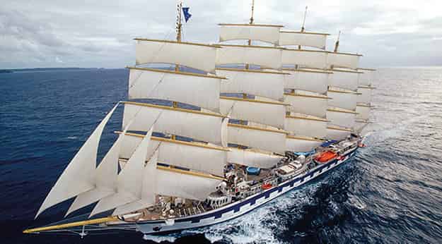 Royal_Clipper_New_Exterior_BerlitzCruiseGuide_EC.jpg