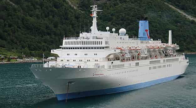 Thomson_Celebration_BerlitzCruiseGuide_EC.jpg