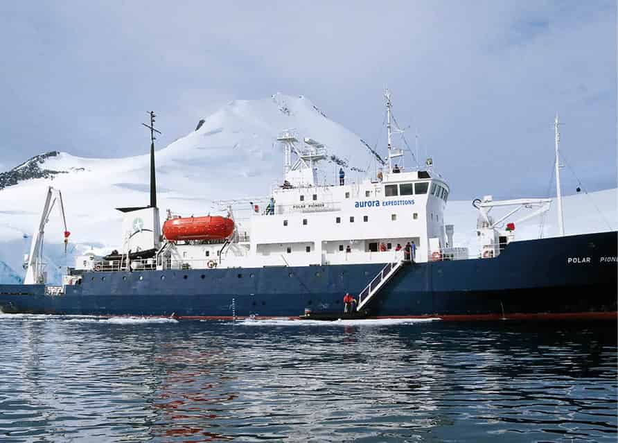 Courtesy_of_Aurora_Expeditions_-_Polar_Pioneer_Antarctica_1_BCCG17_EC.jpg