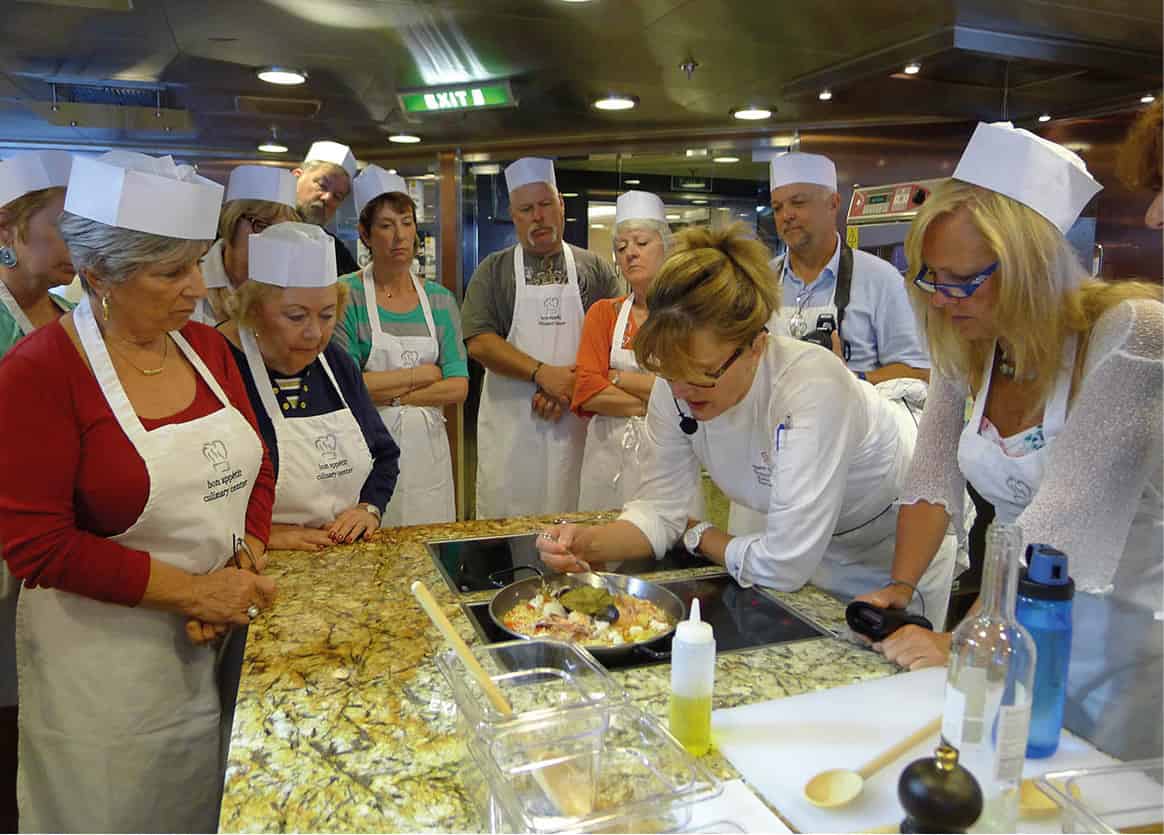 Taking_part_in_a_culinary_class_aboard_Riviera_BCCG16_EC.jpg