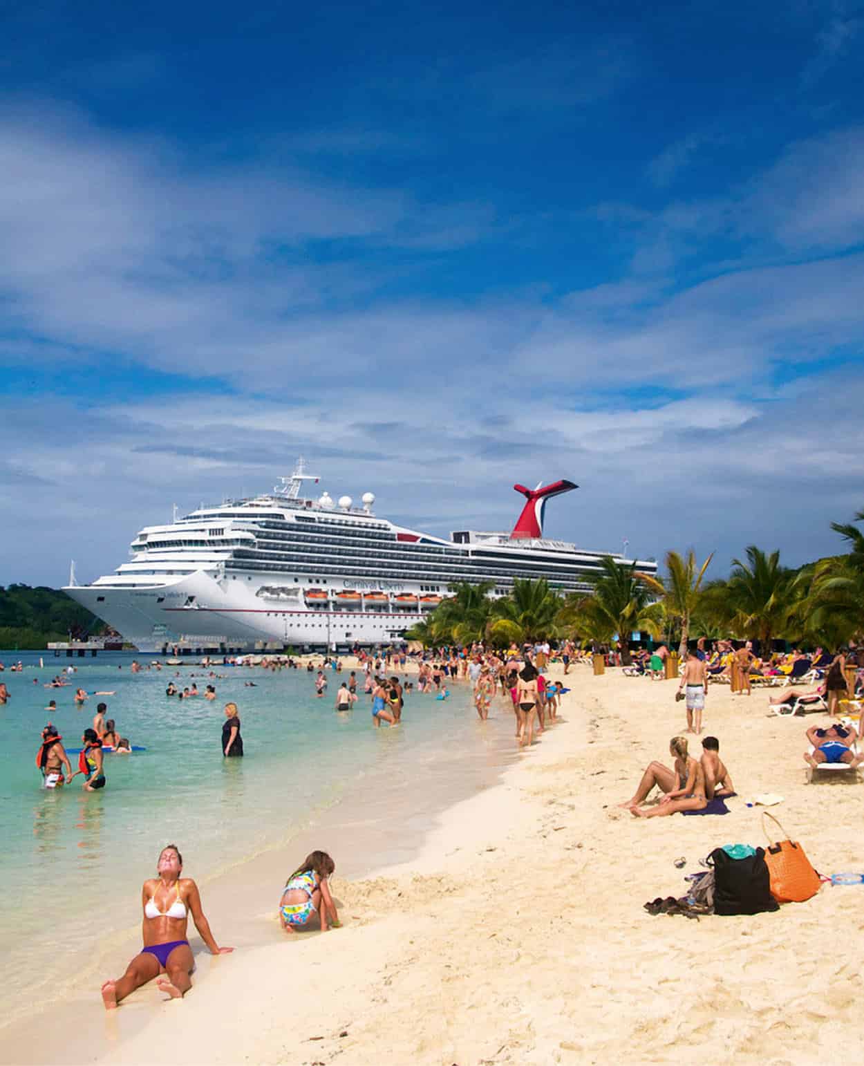 CarnivalLibertyRoatan1_CCG_EC.jpg